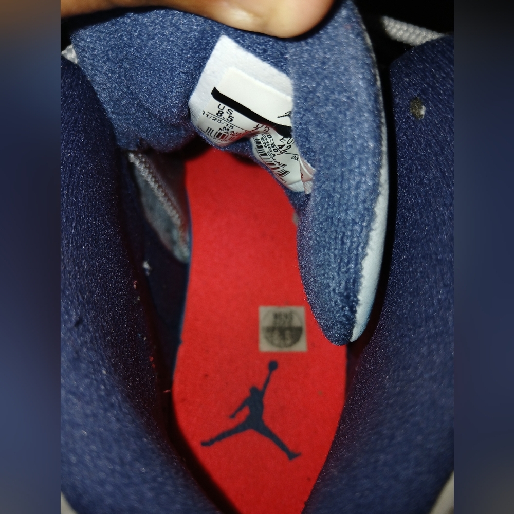Men's Air Jordan Retro 12 Basketball Shoes - Picture 3 of 4